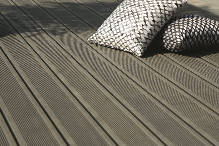 Neowood Solid Deck Anthracite gegroefd